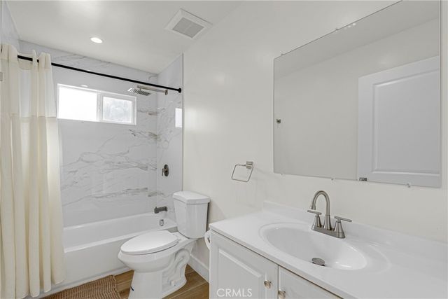 7044 Tyrone Avenue, Van Nuys, CA 91405