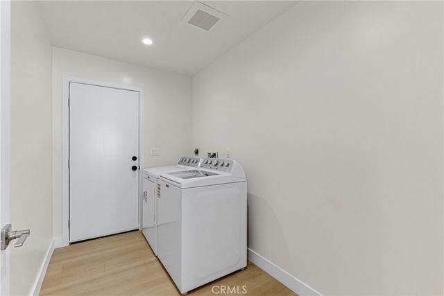 7044 Tyrone Avenue, Van Nuys, CA 91405