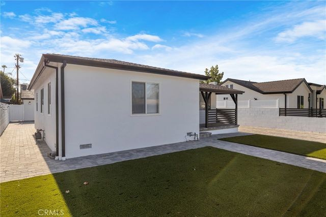 7044 Tyrone Avenue, Van Nuys, CA 91405