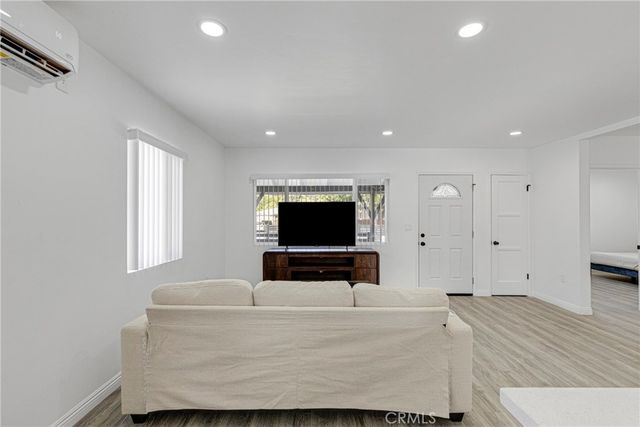 7044 Tyrone Avenue, Van Nuys, CA 91405
