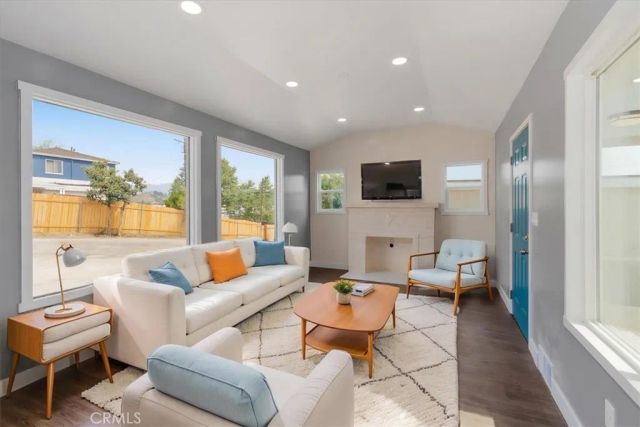 1521 N Bonnie Beach, Los Angeles, CA 90063
