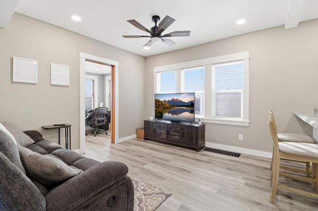 309 Etna Street, Saint Paul, MN 55106