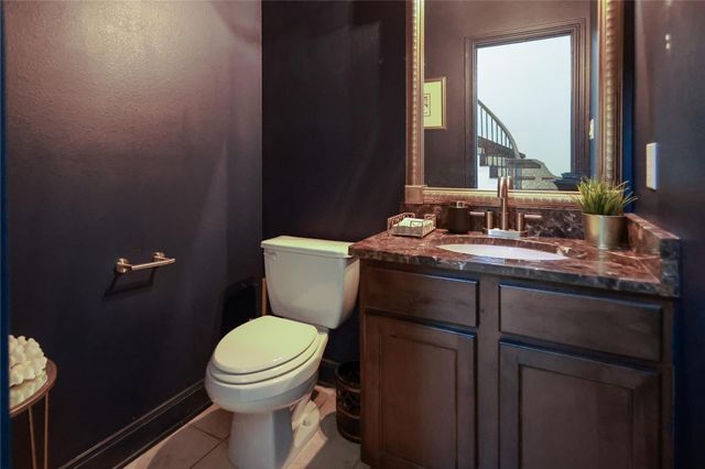 22 Sandwell Place, Spring, TX 77389