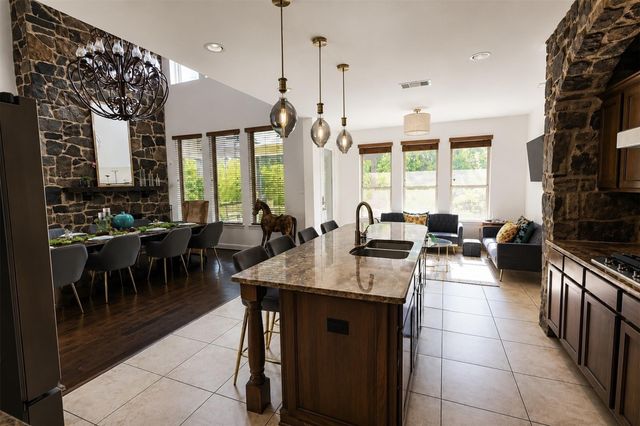 22 Sandwell Place, Spring, TX 77389