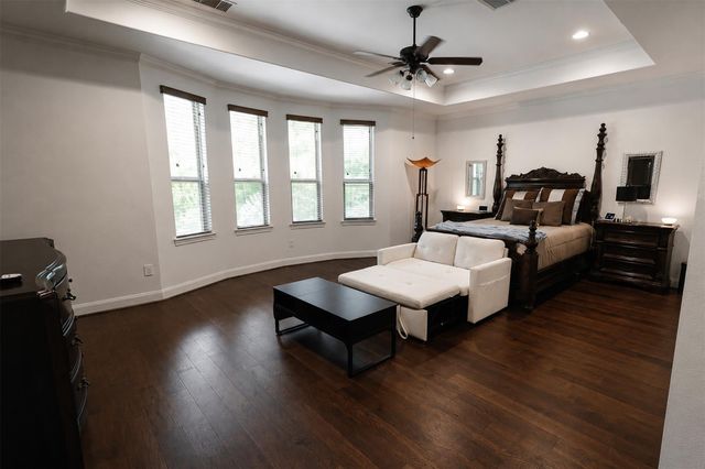 22 Sandwell Place, Spring, TX 77389