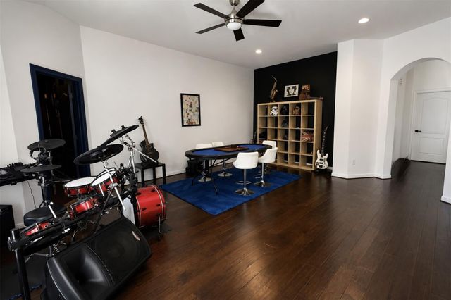 22 Sandwell Place, Spring, TX 77389