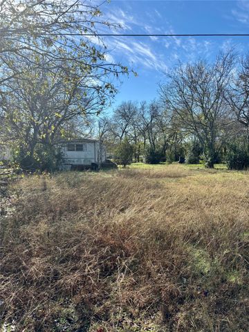 705 W Jefferson Avenue, Whitney, TX 76692