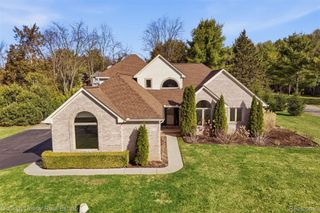3597 Habitat Trail, Hamburg Township, MI 48169