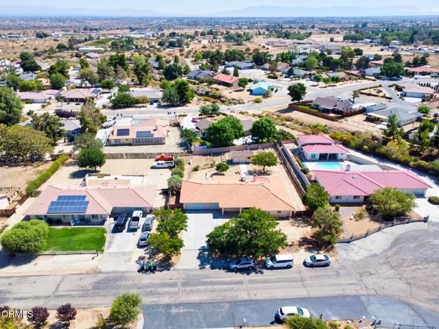 9527 Riggins Road, Phelan, CA 92371