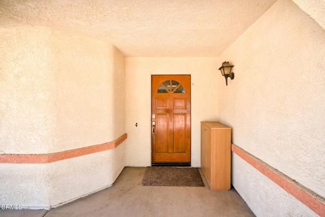 9527 Riggins Road, Phelan, CA 92371