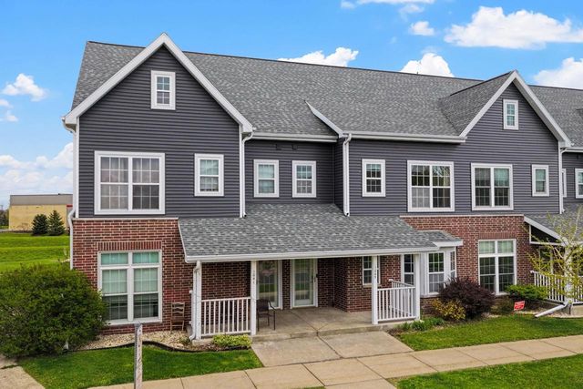1045 Providence Common, Sun Prairie, WI 53590
