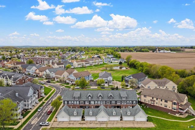 1045 Providence Common, Sun Prairie, WI 53590