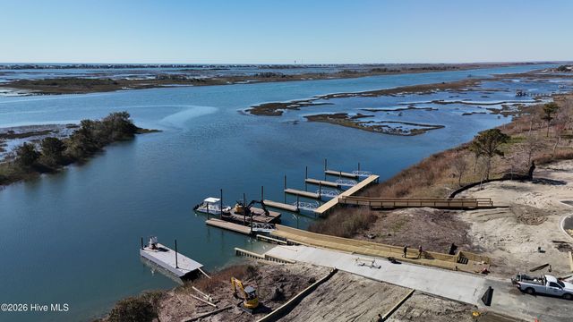 55 Dockside Drive, Hampstead, NC 28443