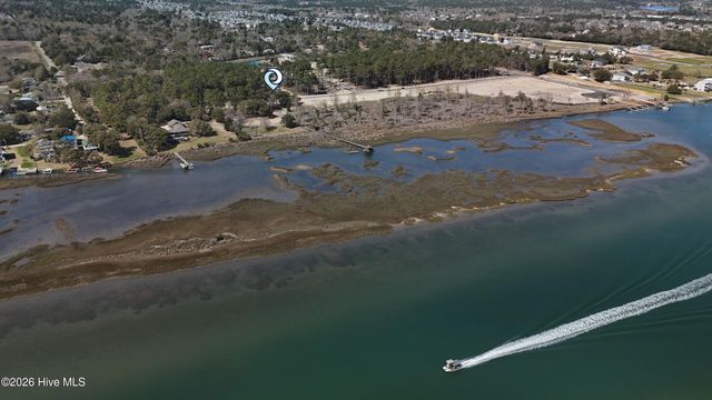 55 Dockside Drive, Hampstead, NC 28443