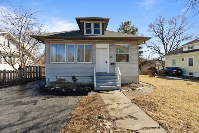411 N Arlington Heights Road, Arlington Heights, IL 60004