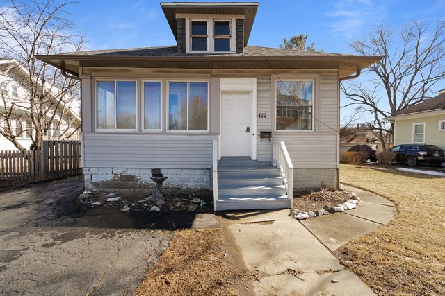 411 N Arlington Heights Road, Arlington Heights, IL 60004