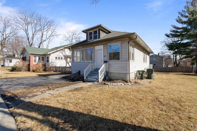 411 N Arlington Heights Road, Arlington Heights, IL 60004