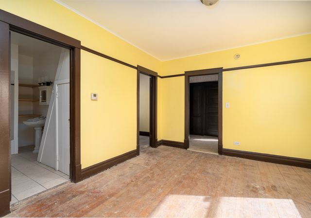 411 N Arlington Heights Road, Arlington Heights, IL 60004