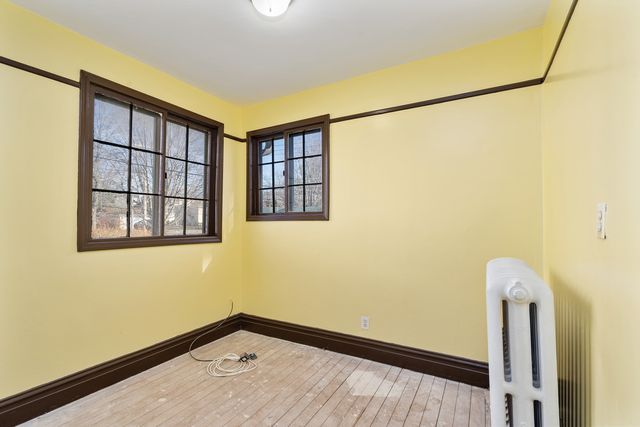 411 N Arlington Heights Road, Arlington Heights, IL 60004