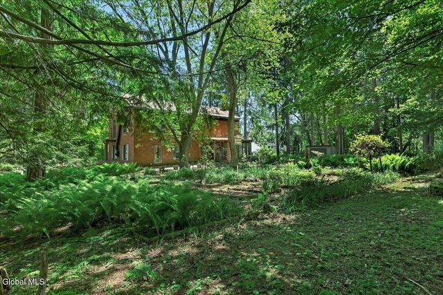 962 Main Street, Clifton Park, NY 12065