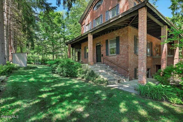 962 Main Street, Clifton Park, NY 12065