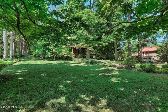 962 Main Street, Clifton Park, NY 12065