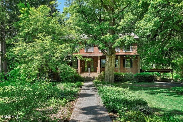 962 Main Street, Clifton Park, NY 12065