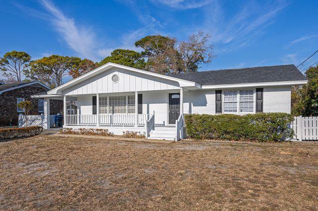 508 61st Ave. N, Myrtle Beach, SC 29577