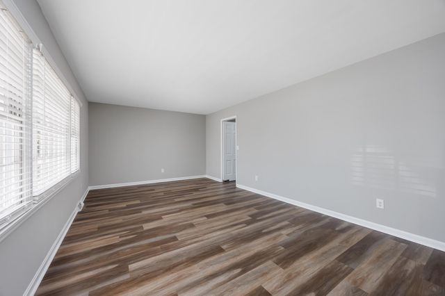 508 61st Ave. N, Myrtle Beach, SC 29577