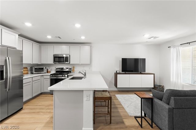 6308 Foxes Dale Street, Las Vegas, NV 89166