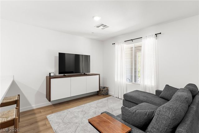 6308 Foxes Dale Street, Las Vegas, NV 89166