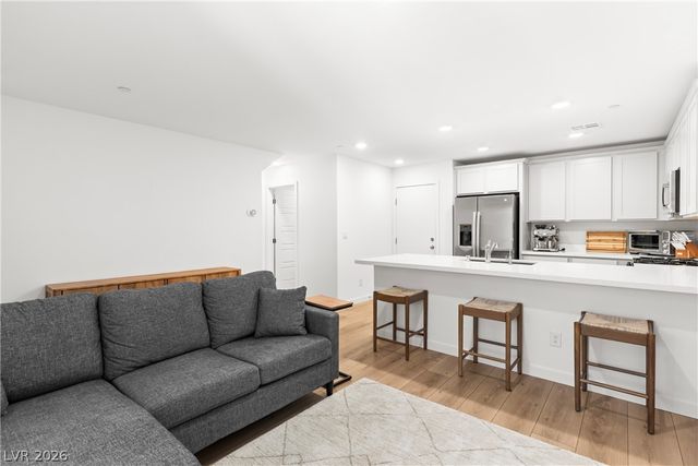 6308 Foxes Dale Street, Las Vegas, NV 89166
