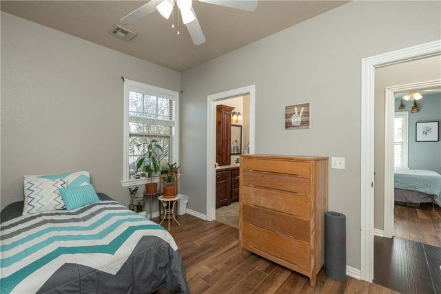 6110 W Persimmon Street, Fayetteville, AR 72704