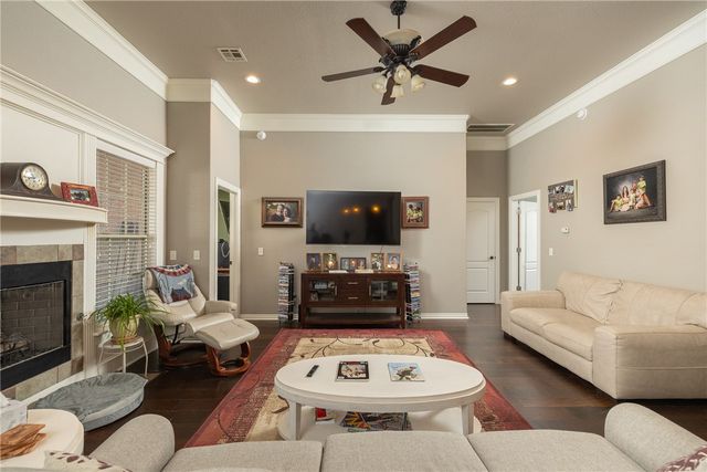 6110 W Persimmon Street, Fayetteville, AR 72704