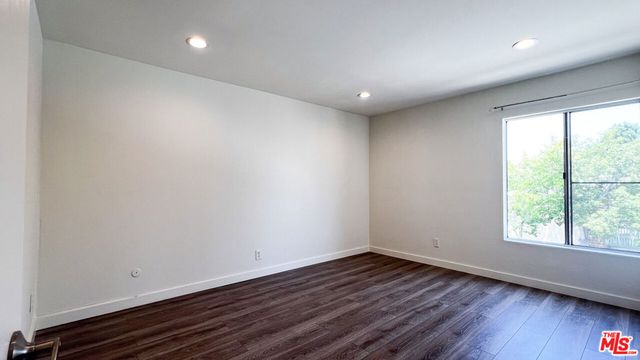 5700 Etiwanda Avenue 257, Tarzana, CA 91356