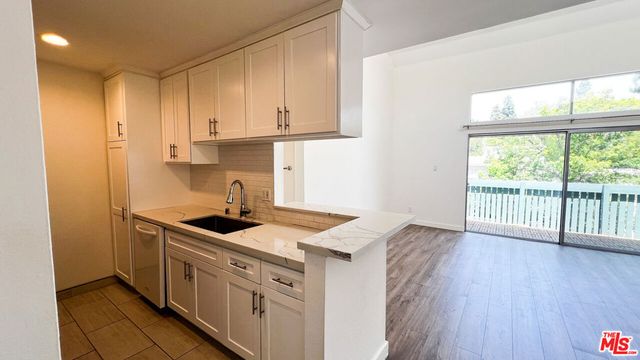 5700 Etiwanda Avenue 257, Tarzana, CA 91356