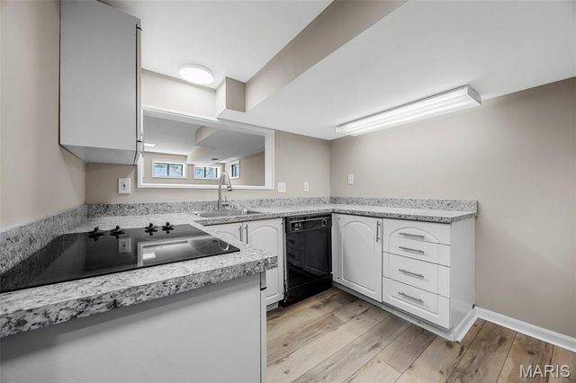 14616 Rogue River Drive, Chesterfield, MO 63017