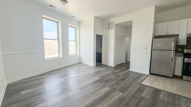 317 S Homan Avenue 3E, Chicago, IL 60624