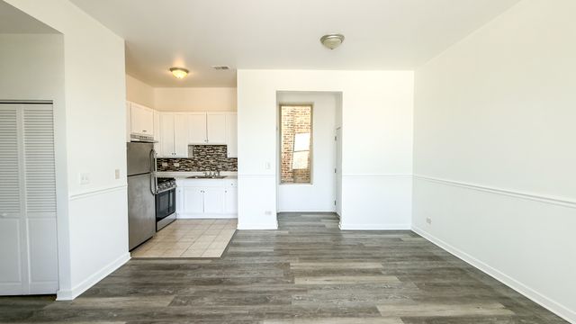 317 S Homan Avenue 3E, Chicago, IL 60624