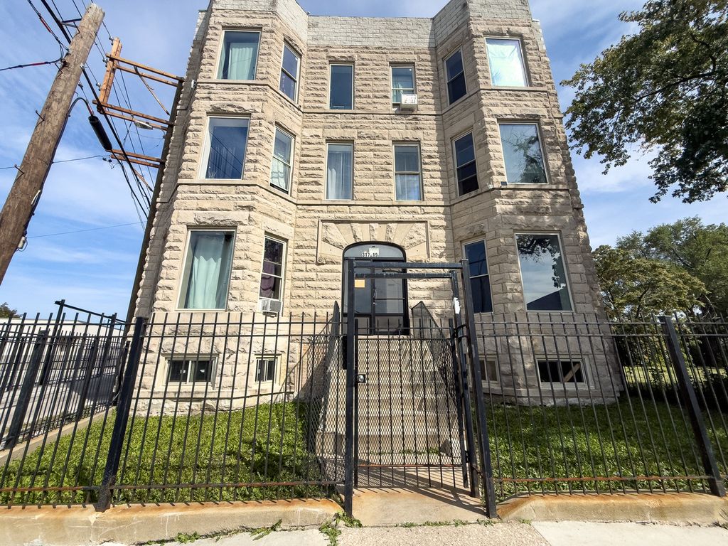 317 S Homan Avenue 3E, Chicago, IL 60624