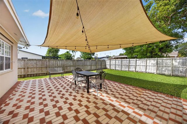10460 SW 123rd Court, Miami, FL 33186
