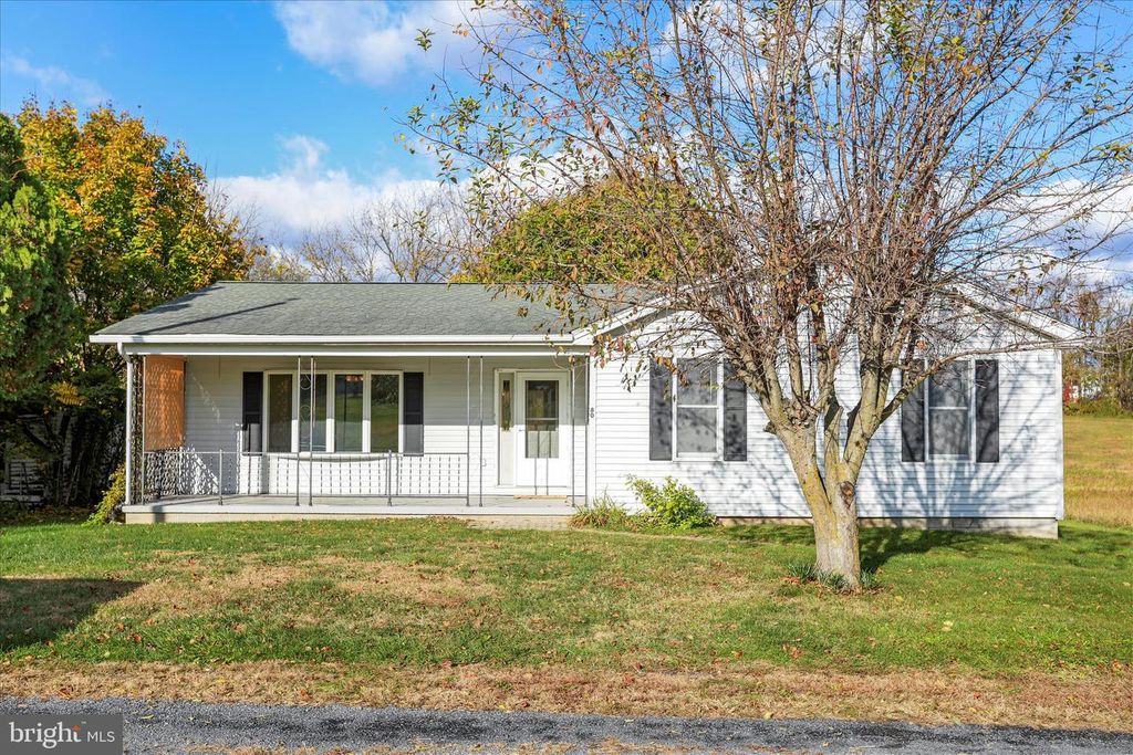 80 HONEYSUCKLE AVE, Woodstock, VA 22664