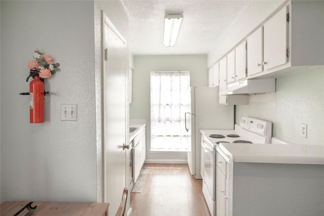 6200 Ranchester Drive 150, Houston, TX 77036