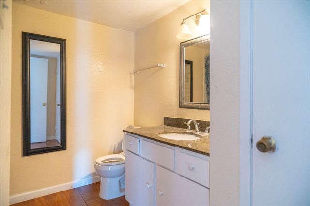 6200 Ranchester Drive 150, Houston, TX 77036