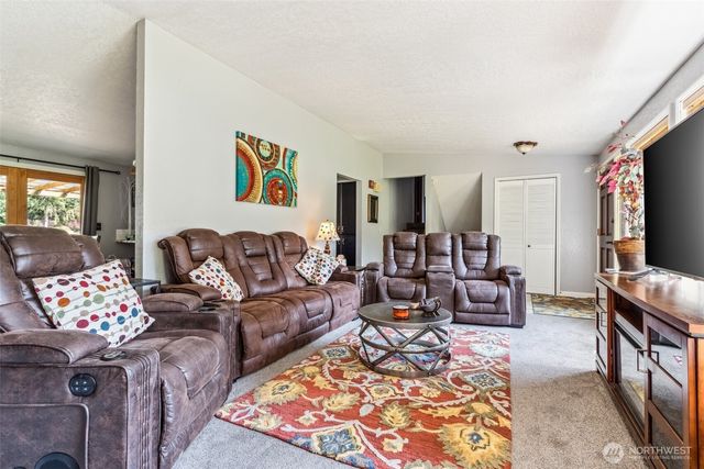 122 Fir Drive, Chehalis, WA 98532