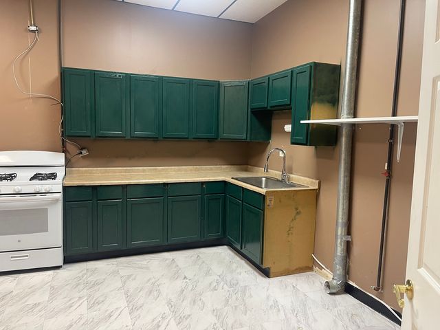 433 Ogden Avenue, Downers Grove, IL 60515