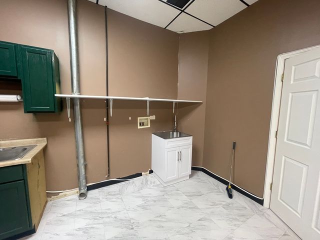 433 Ogden Avenue, Downers Grove, IL 60515