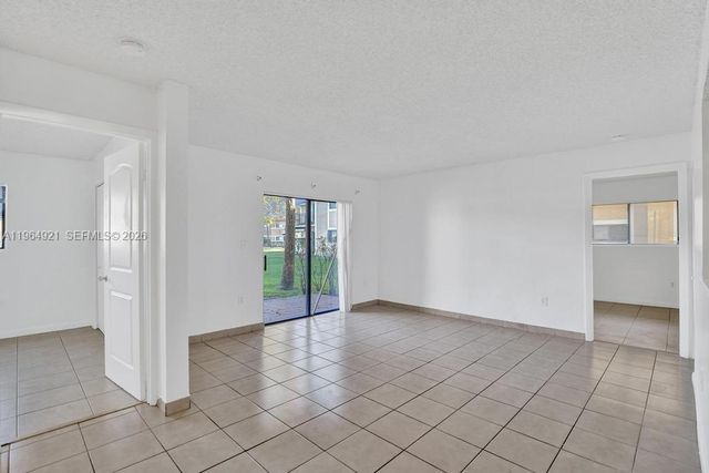 351 Palm Way 108, Pembroke Pines, FL 33025