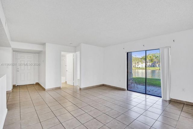 351 Palm Way 108, Pembroke Pines, FL 33025