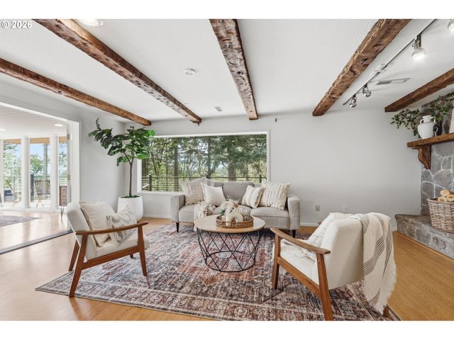 4011 Se CROWN Rd, Camas, WA 98607